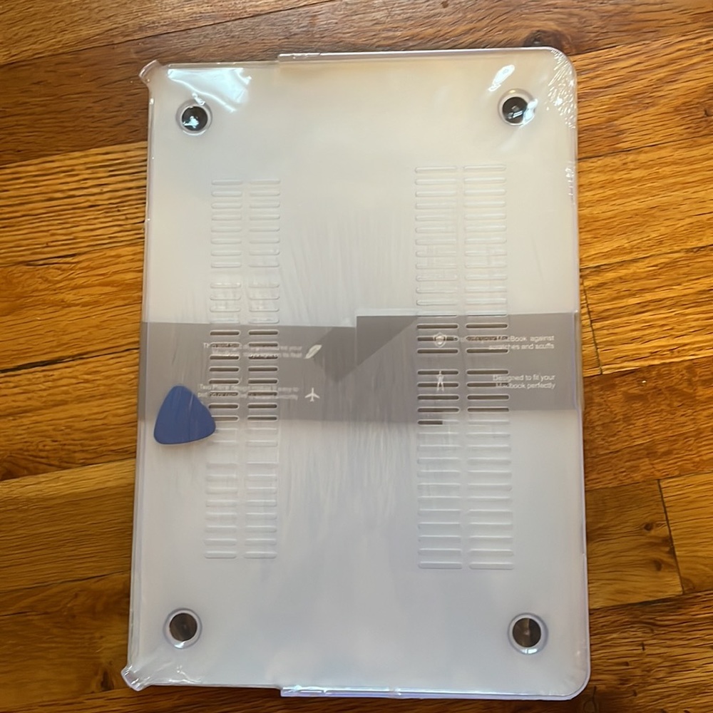 Hard shell computer cover - Picture 2 of 4